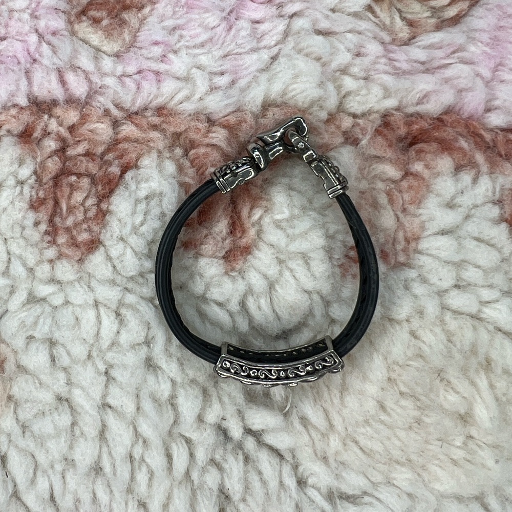 Silver Floral Medallion Leather Bracelet – 7.5” | Magnetic Clasp | Boho Chic - Picture 8 of 8
